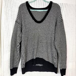 T by Alexander Wang Oversized Black & White Woven Sweater, Sz L